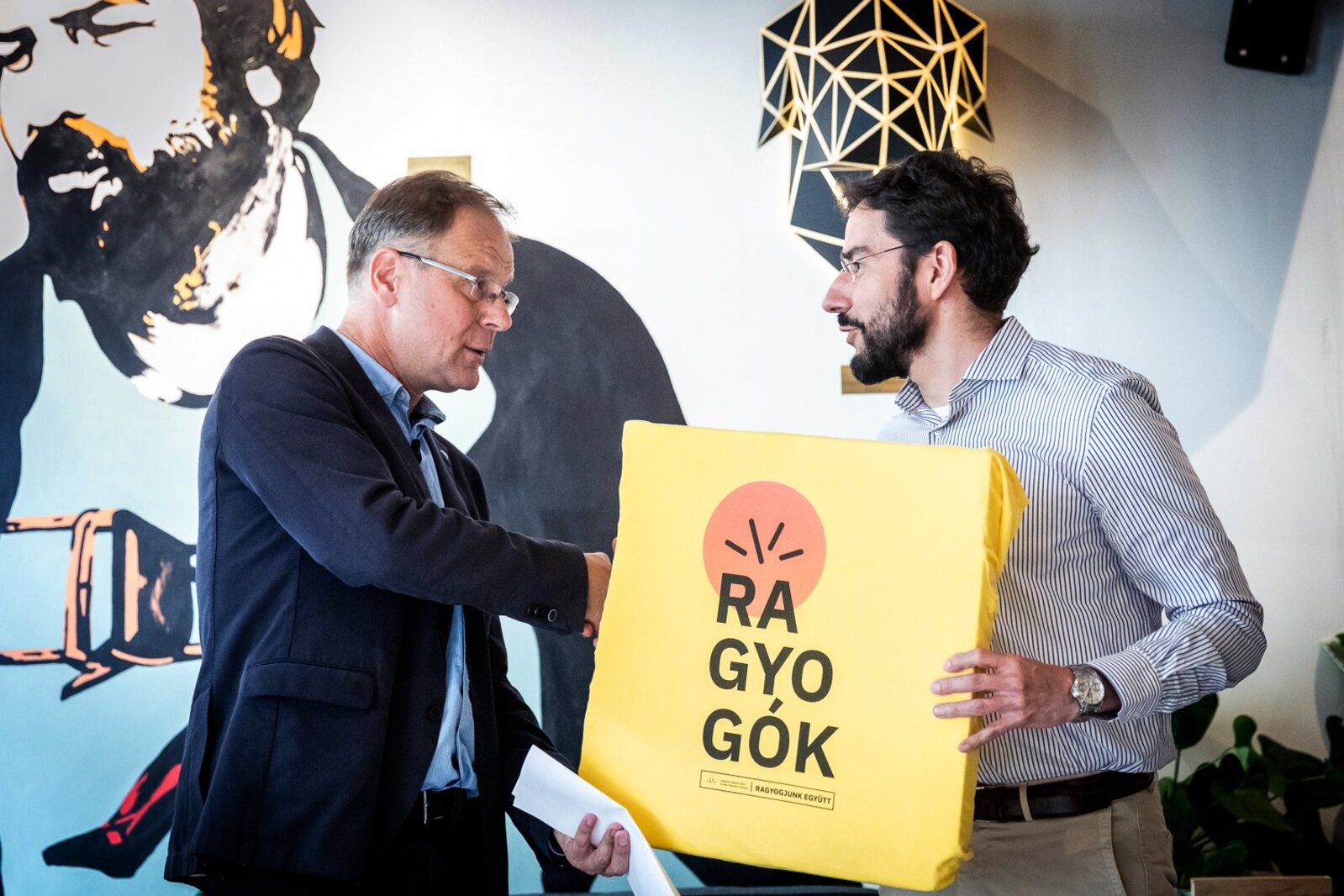 Önkéntes Program - Ragyogók